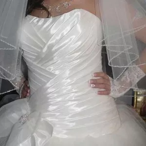 Кремовое свадебное платье размер-46