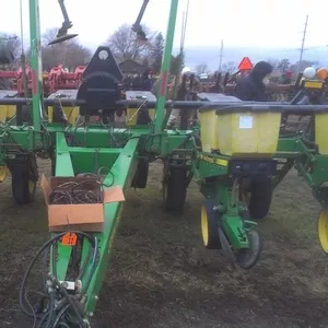 Продам John-Deere Джон Дир 7200 пропашная пневматическая сеялка