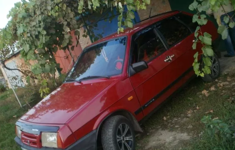 Продам ВАЗ 2109 цвет красный в хоршем состоянии 1992 г.в 2