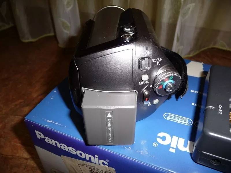 Видеокамера Panasonic H280 3