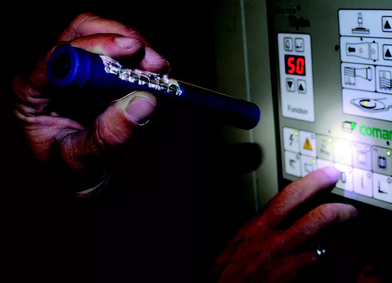 Фонарь - карандаш Mag Pen