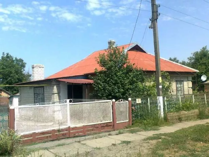 Дом в Петрово Кировоградской области. Ближе к Кривому Рогу. Река