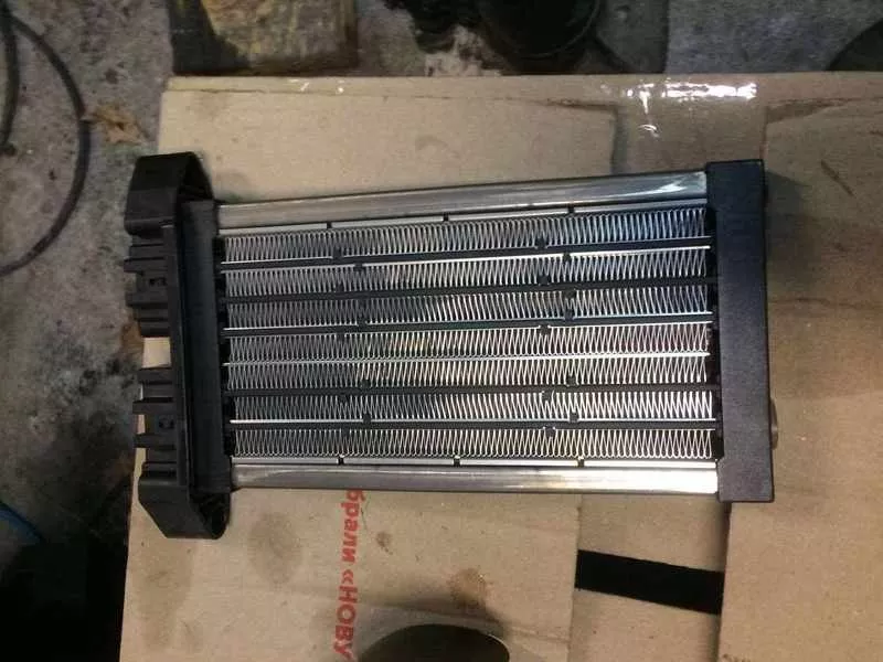 Б/у радиатор отопителя электрический,  MF013410-0193, Mitsubishi Colt 