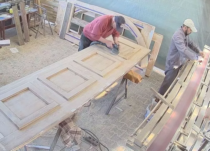 Cтоляр реставратор двері,  сходів. Робота в Польщі
