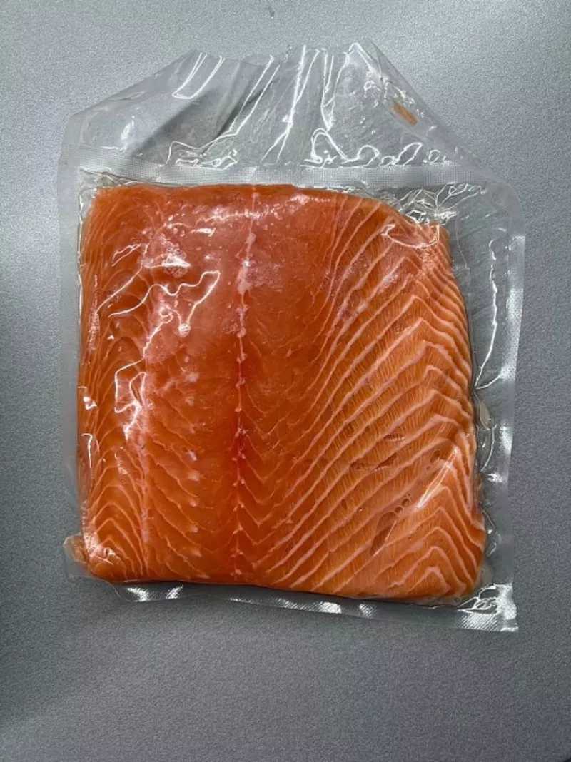 Продам охлажденное филе лосося ( семга ,  форель ). Опт ,  мелкий опт
